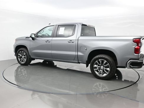 Used 2023 Chevrolet Silverado 1500 LT AWD/4WD image 3