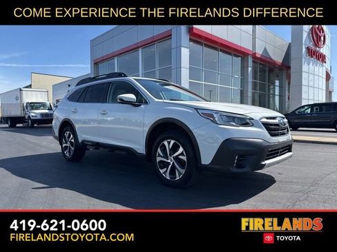 Used 2022 Subaru Outback Limited w/ Popular Package #2 AWD/4WD image 1