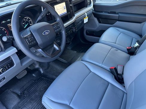 New 2026 Ford F250 XL w/ XL Chrome Package RWD image 9
