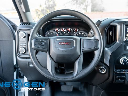 Used 2024 GMC Sierra 2500 Pro image 15