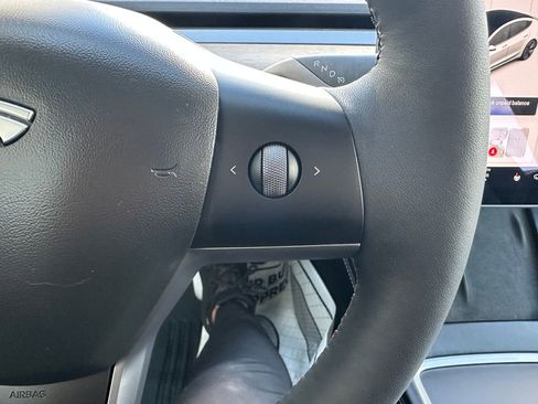 Used 2021 Tesla Model 3 Long Range image 4