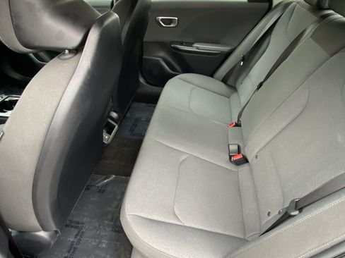 Used 2025 Kia K4 FWD image 13