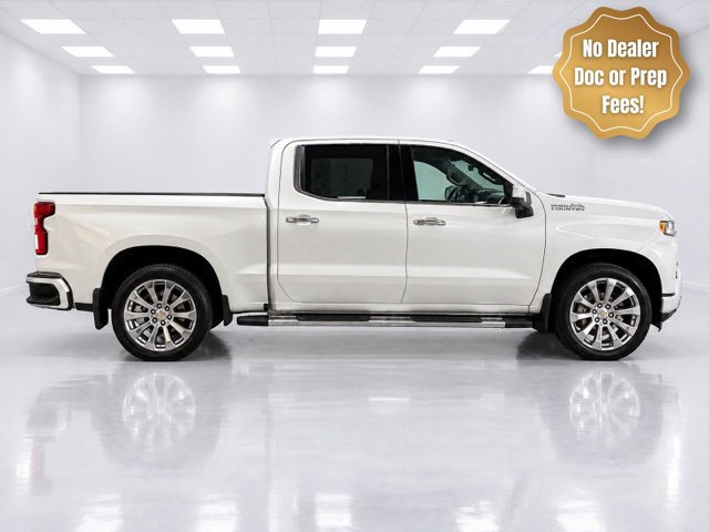 Used 2020 Chevrolet Silverado 1500 High Country w/ Technology Package AWD/4WD image 3