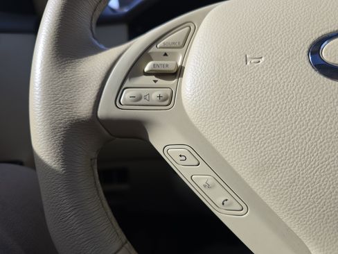 Used 2015 INFINITI QX50 Journey w/ Premium Package image 19