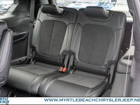 Certified 2024 Jeep Grand Cherokee L Altitude image 13