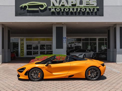 Used 2022 McLaren 720S Performance RWD image 35