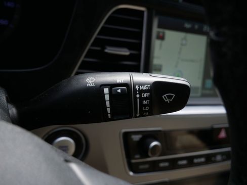 Used 2015 Hyundai Sonata Limited w/ Option Group 05 image 26