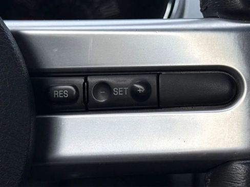 Used 2006 Ford Mustang GT Premium RWD image 24