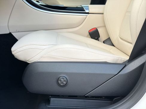 New 2026 Mercedes-Benz GLC 300 image 14