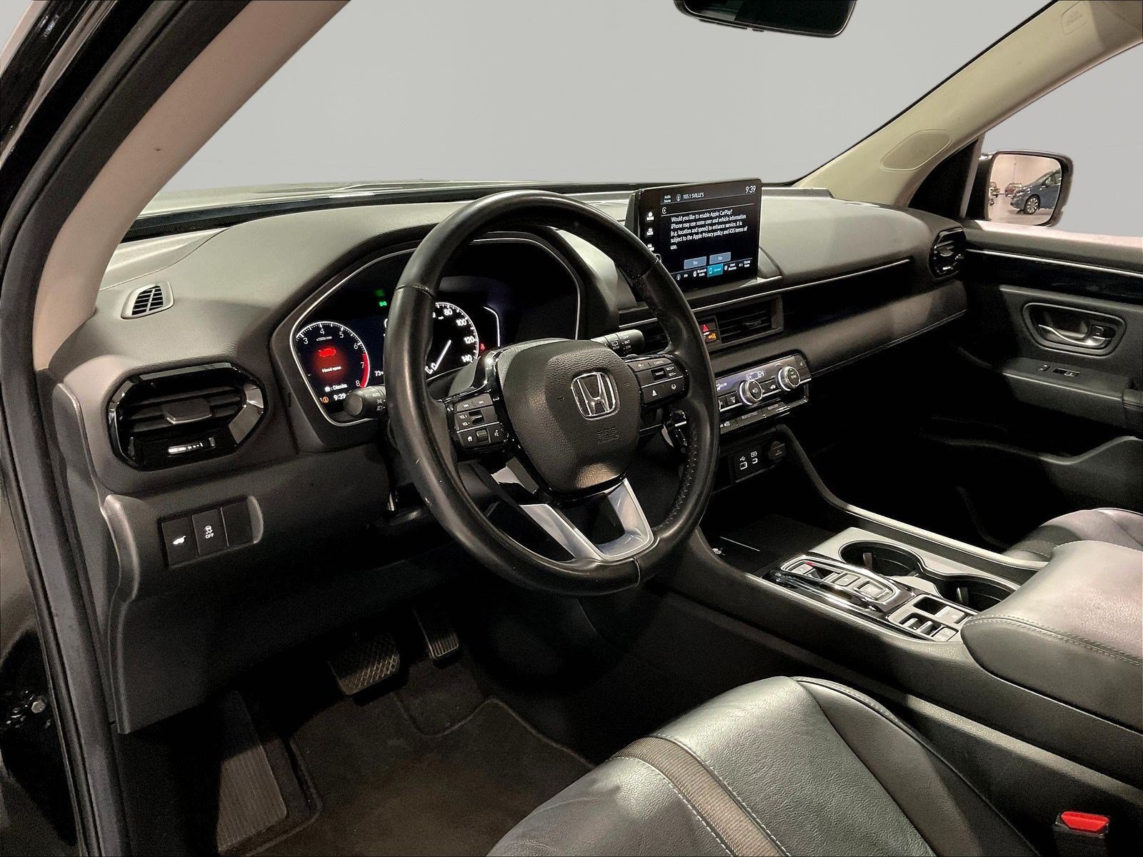Used 2025 Honda Pilot EX-L image 17