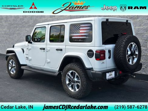 Used 2021 Jeep Wrangler Unlimited Sahara AWD/4WD image 3