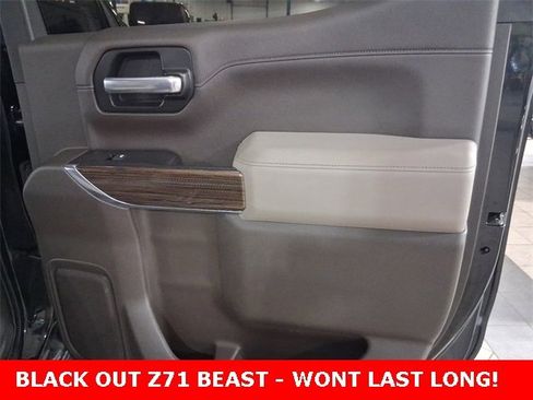 Used 2019 Chevrolet Silverado 1500 LT Trail Boss image 18