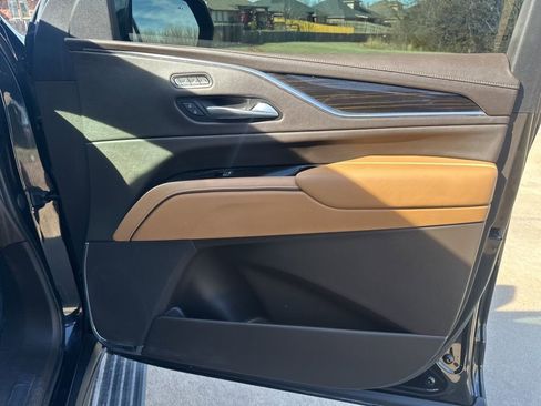 Used 2021 Cadillac Escalade Sport w/ Driver Assist Tech Package image 45