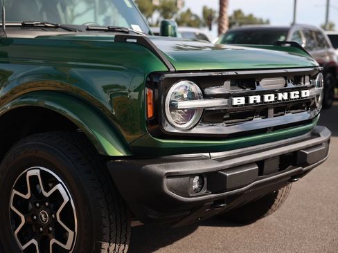 Used 2025 Ford Bronco Outer Banks AWD/4WD image 7