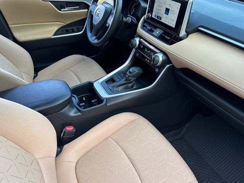 New 2025 Toyota RAV4 XLE image 27