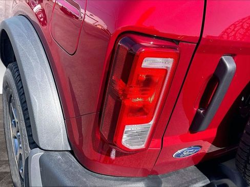 Used 2025 Ford Bronco 2-Door AWD/4WD image 31