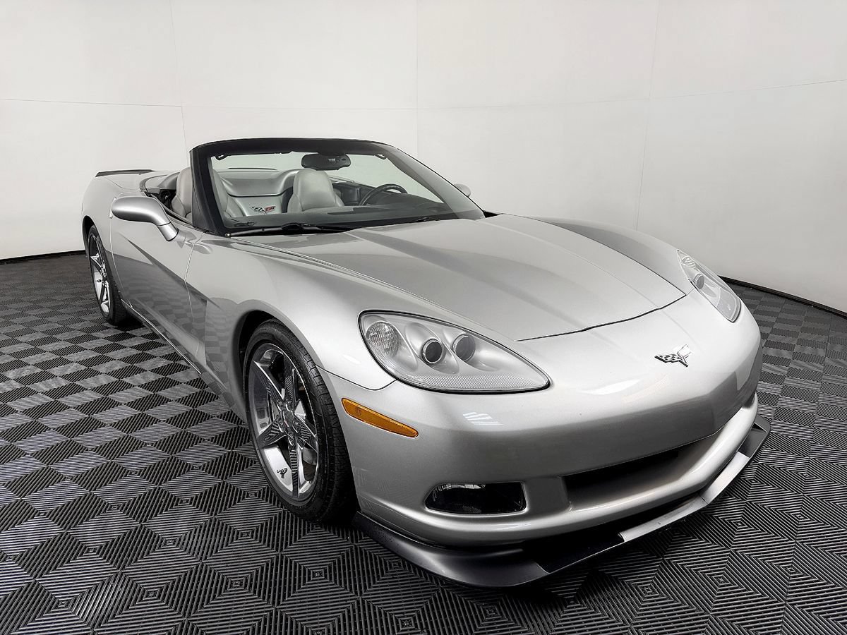Used 2006 Chevrolet Corvette Convertible w/ Preferred Equipment Group RWD image 5