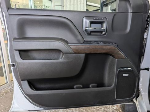 Used 2019 GMC Sierra 3500 Denali image 7