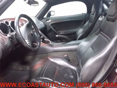 Used 2006 Pontiac Solstice Convertible w/ Premium Package image 10