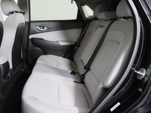 Used 2023 Hyundai Kona SE w/ Cargo Package image 17