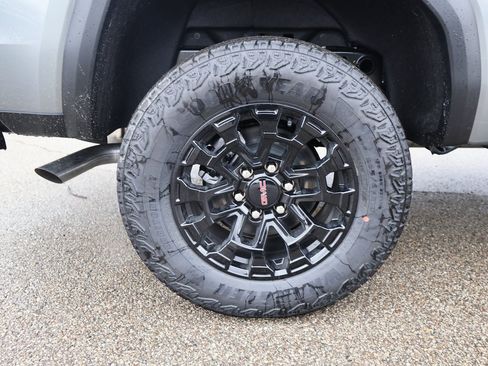 New 2026 GMC Canyon Elevation w/ Convenience Package image 26