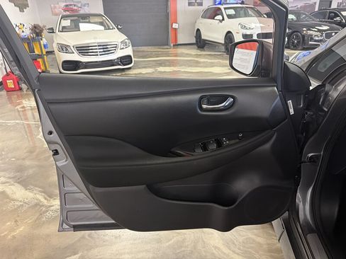 Used 2023 Nissan Leaf SV Plus FWD image 7