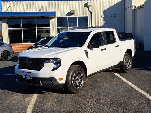New 2026 Ford Maverick XLT w/ XLT Luxury Package image 3
