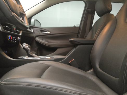 Used 2024 Buick Encore GX Sport Touring w/ Comfort Package FWD image 17