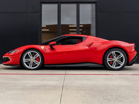 Used 2023 Ferrari 296 GTB RWD image 9