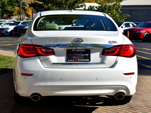 Used 2017 INFINITI Q70 L 3.7 w/ Deluxe Touring Package image 10