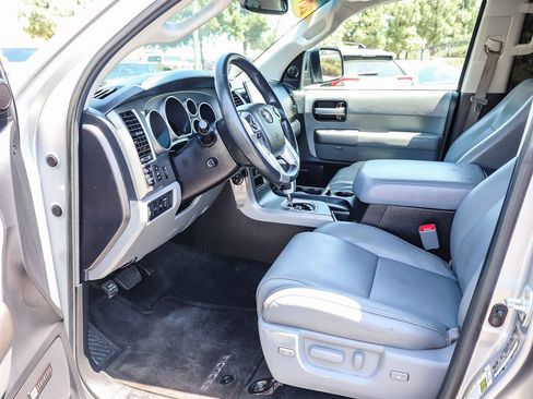 Used 2016 Toyota Sequoia Limited w/ Safety & Convenience Package AWD/4WD image 22