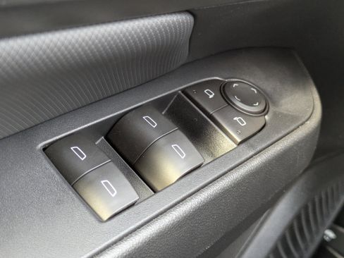 New 2026 Chevrolet Equinox EV LT image 12