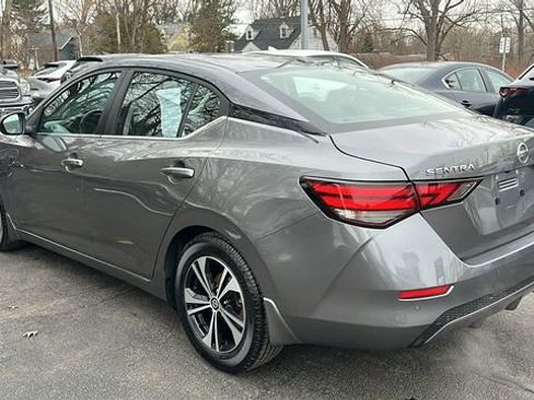 Used 2022 Nissan Sentra SV image 8