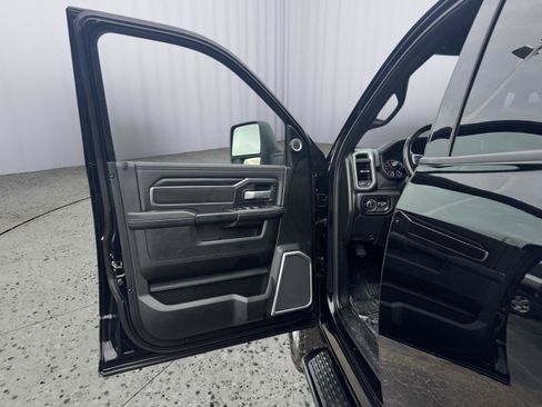 Used 2023 RAM 3500 Laramie AWD/4WD image 26