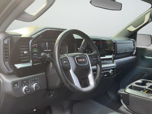 Certified 2025 GMC Sierra 1500 SLT AWD/4WD image 24