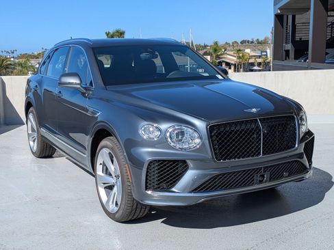 Certified 2025 Bentley Bentayga AWD/4WD image 1