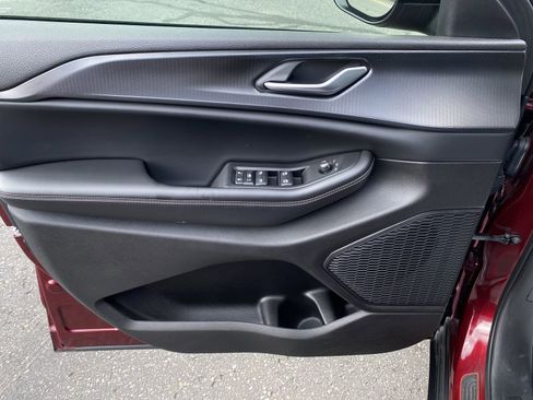 Used 2023 Jeep Grand Cherokee Laredo image 66