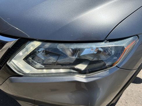 Used 2020 Nissan Rogue SL FWD image 9