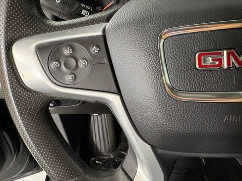 Used 2024 GMC Terrain SLE FWD image 24