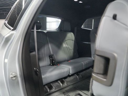 Used 2023 Buick Enclave Essence w/ Sport Touring Edition AWD/4WD image 35