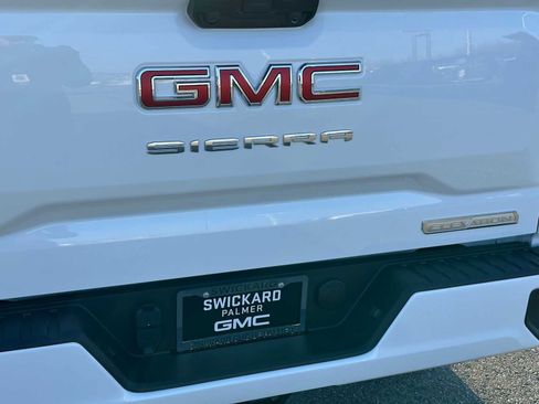 New 2026 GMC Sierra 1500 Elevation image 13