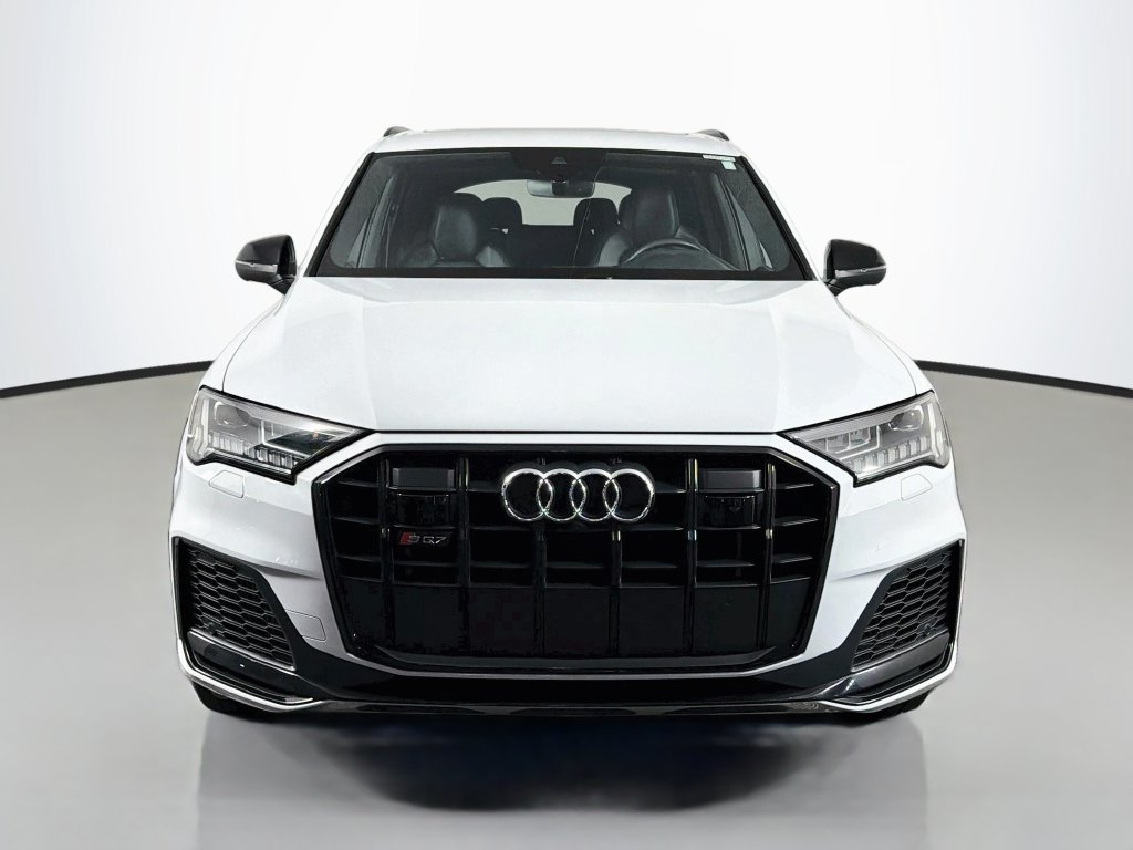 Used 2021 Audi SQ7 Premium Plus w/ Executive Package AWD/4WD image 2