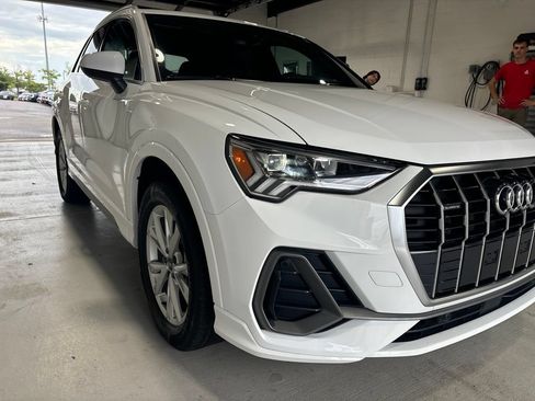 Used 2025 Audi Q3 2.0T Premium AWD/4WD image 2