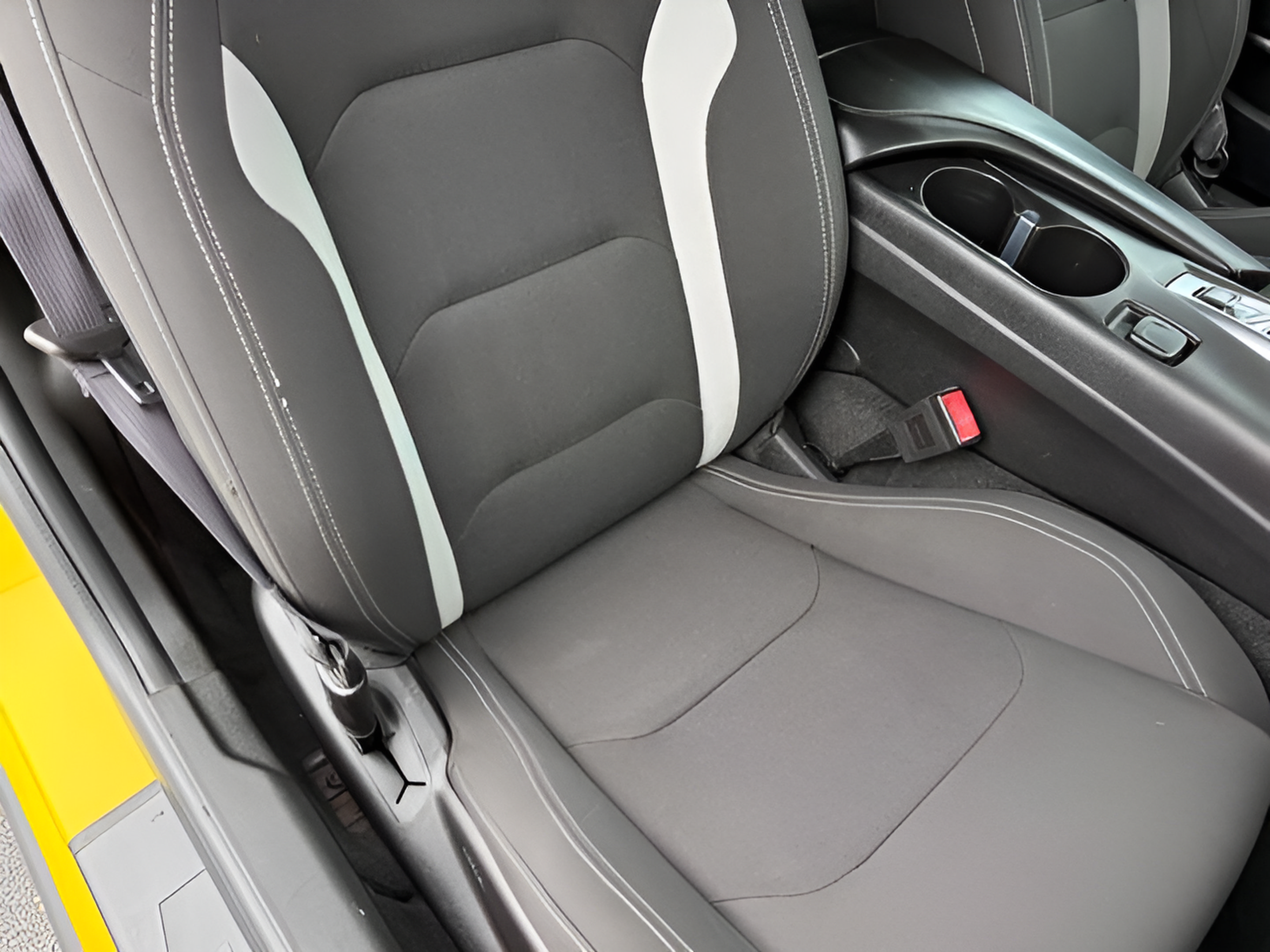 Used 2017 Chevrolet Camaro LT RWD image 11