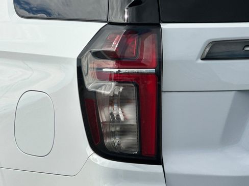 Used 2022 Chevrolet Tahoe Z71 w/ Z71 Off-Road Package AWD/4WD image 48