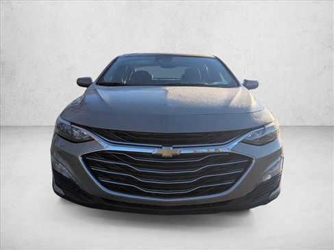 Used 2023 Chevrolet Malibu LT image 2