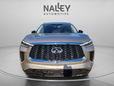 Certified 2025 INFINITI QX60 Luxe w/ Vision Package image 8