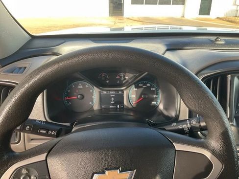 Used 2017 Chevrolet Colorado W/T w/ WT Convenience Package image 11