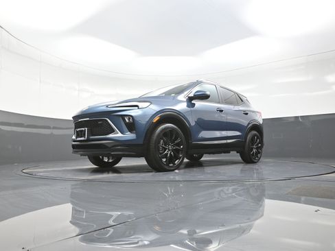 Used 2026 Buick Encore GX Sport Touring w/ Advanced Technology Package image 11