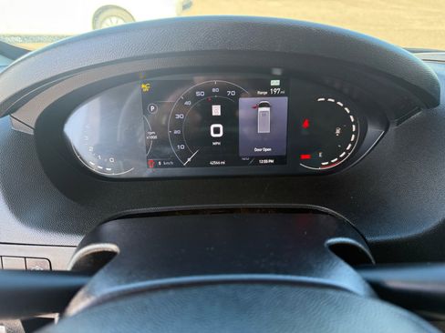 Used 2023 RAM ProMaster 2500 image 16